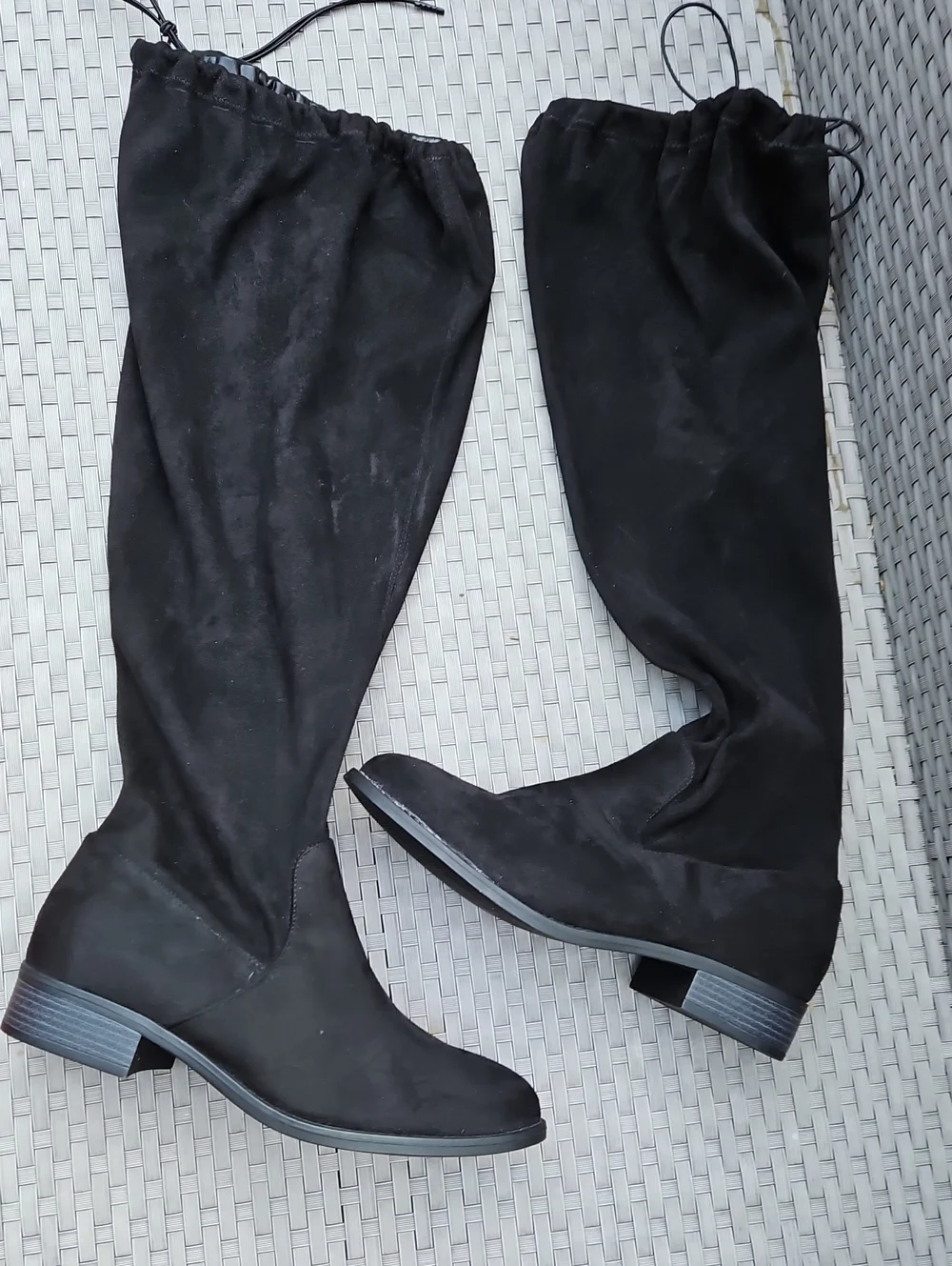 NEW WITH TAGS Torrid Black Over-the-Knee Drawstring FauSuede Boots SIZE 13 (WW)